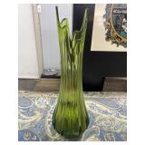 Swung Vase