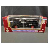 Road Legends 1953 F-100 Pick Up 1:18
