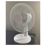Osculating table top fan