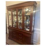 China cabinet no contents missing 1 handle  2 pc