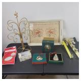 Small Metal Ornament Tree, Tray, 2 Whitehouse