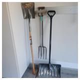 Snow Shovel, Flat Head Shovel, Fork, Swiffer Pad