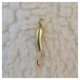 14K YG Italin Horn Pendant 1.25" 0.04oz