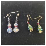 2pr  Crystal Holiday Earrings