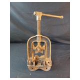 Vintage Pipe Vise / Small Bench Vise