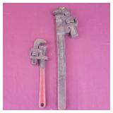 2 Pipe Wrenchs