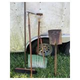 Metal snow shovelFloor push broom2 his one