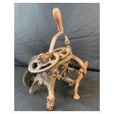 McCORMICK-DEERING IHC P121 SICKLE BAR SHARPENER