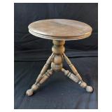 New York Tonk Wooden Stool