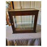 Glass Display/Curio Cabinet 15.5Wx10Dx15T