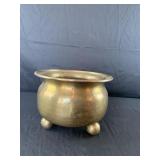 ANTIQUE RUSSIAN HAMMERED BRASS SPITTOON OR