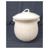 Vintage Chamber Pot ( lid is not original)