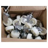 Lagre Caster Lot Medium size