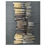 ANTIQUE PRIMITIVE CIVIL WAR ERA CUTLERY WOOD