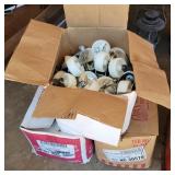 3 boxes with Castors