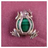 .925 Silver Frog Pendant/Brooch with Green Stone