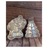 2 Cake Molds - Elmo and Xmas Tree