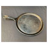 Lodge 1 USA 90G Flat Round Castiron Skillet