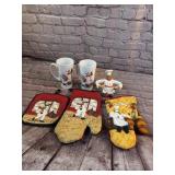 Italian Home Kitchen Themed Mits, Chef Figurine,