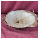 Porcelain lined Cast Iron Bowl with pouring s