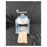 Pampered chef ice shaver (needs cleaning)