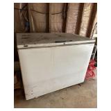 White Westinghouse deluxe freezer does cool 44
