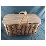Picnic basket with a food separator 21.5 x 10 x