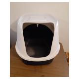 Litter box with lid. Hole in back