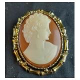 Cameo brooch pendant
