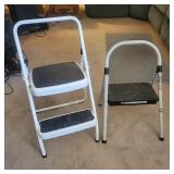2 Folding Step Stools
