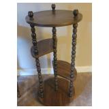 Knickknack Stand 16"x33"