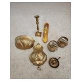 Candle stick holders and decor faucet needs glue