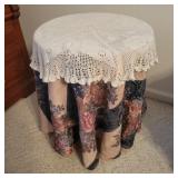 3 legged Round Table 20"Wx25"T with tablecover