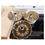 Bundt cake pans
