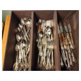 Oneida Chateau Fine Flatware Dinner set Stainless