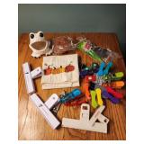 Assorted bag clips, scotch brite, kitchen frog,