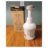 Pampered chef food chopper