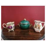 Vintage creamers and bowl