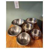 2 stainless steel nesting bowl sets