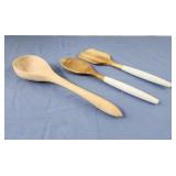 Paula Deen wooden spoon, wooden spoon and spatula