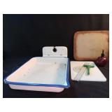 Misc items. Pampered chef cutting block, apple