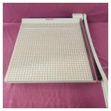 Boston 2618 Paper Cutter