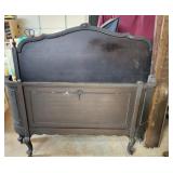 Antique black wrap a round full size bed on