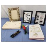 Miscellaneous lot of fabric frame, small acordian