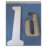 Wood #1 8 ï¿½ 24 and 1.5" thick and a metal d 14 x