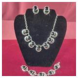 Matching Necklace, Bracelet and Clip On Earrings