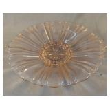 Depression pink serving plate 8 3/4 ï¿½ 1.5