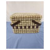 Picnic basket tin