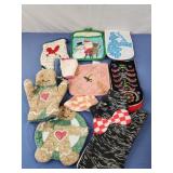 Assorted pot holders