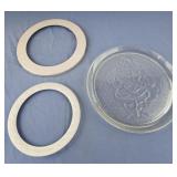 Pie crust shields and santa glass platter